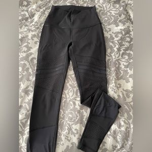 Lululemon black mesh leggings